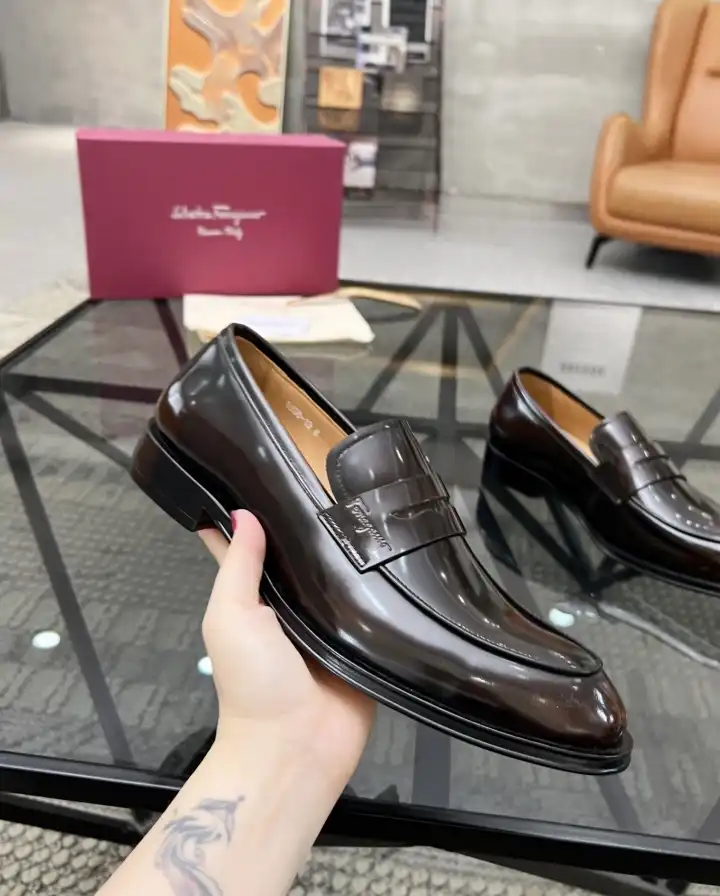 hype Ferragamo Leather Shoes