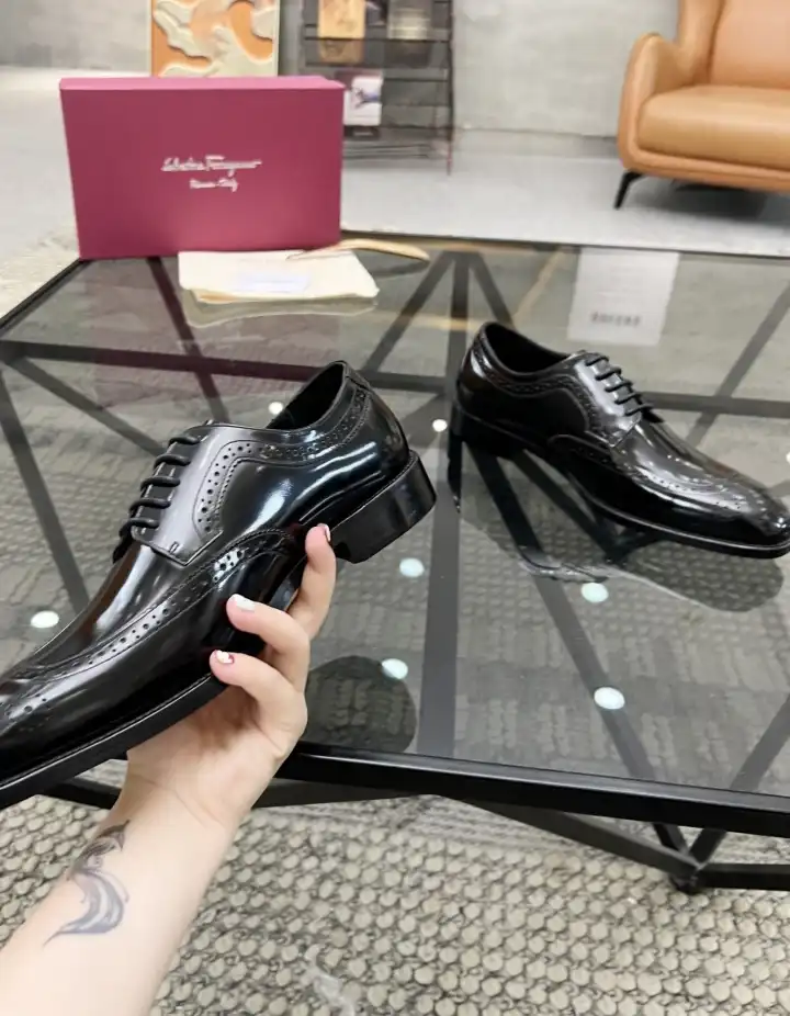 hype Ferragamo Leather Shoes