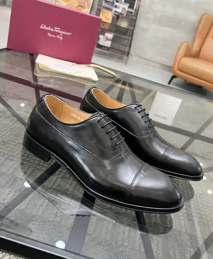 hype Ferragamo Leather Shoes