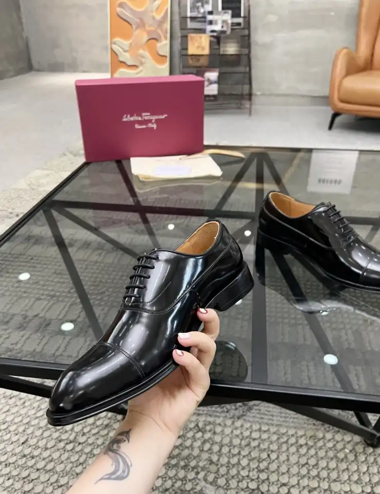 hype Ferragamo Leather Shoes