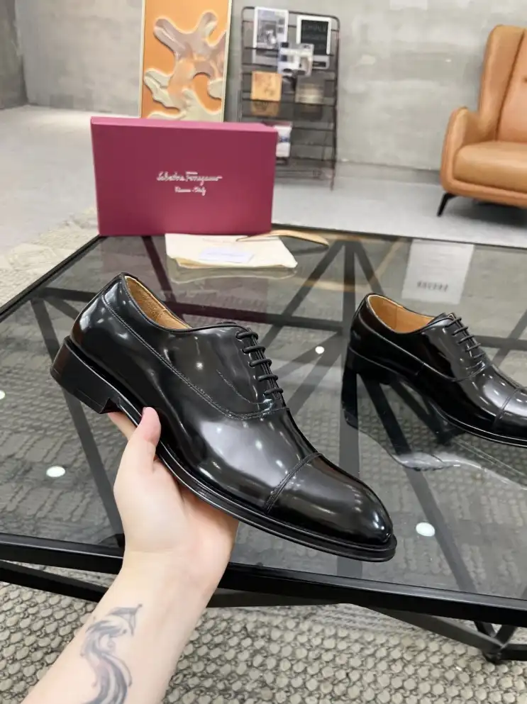 hype Ferragamo Leather Shoes