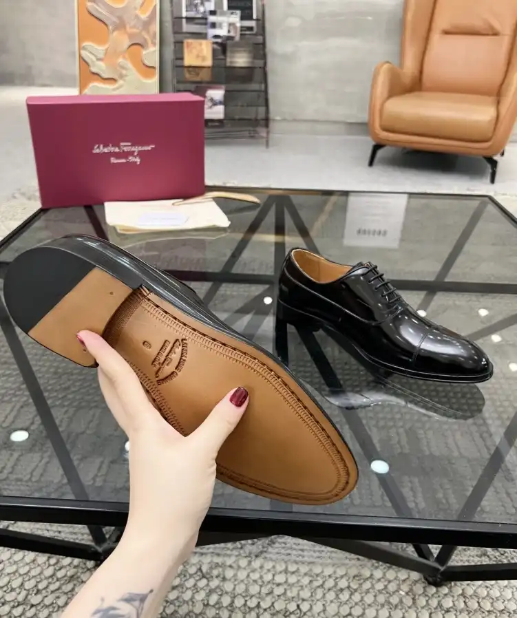 hype Ferragamo Leather Shoes