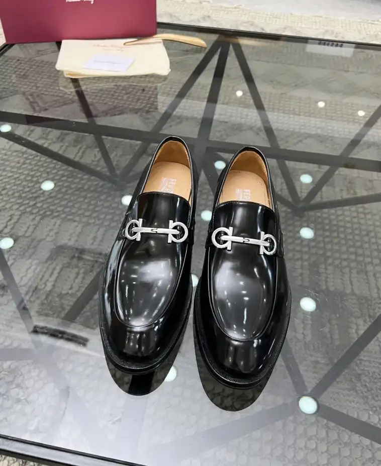 hype Ferragamo Leather Shoes