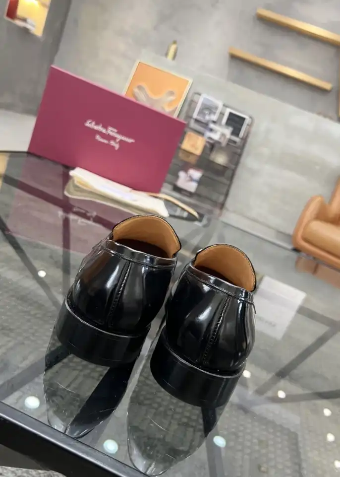 hype Ferragamo Leather Shoes