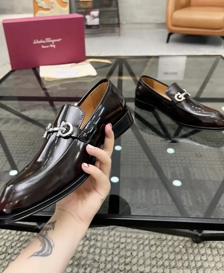 hype Ferragamo Leather Shoes