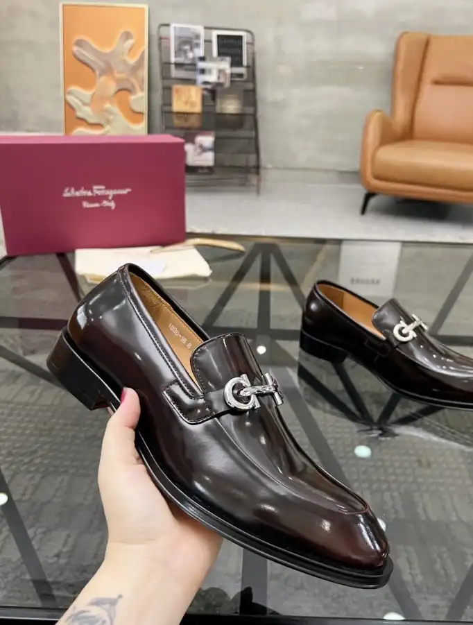 hype Ferragamo Leather Shoes