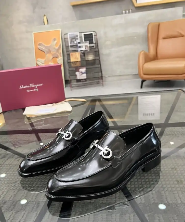 hype Ferragamo Leather Shoes