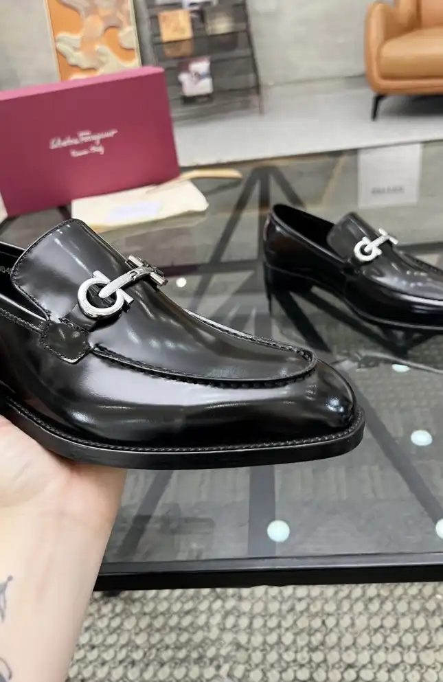 hype Ferragamo Leather Shoes