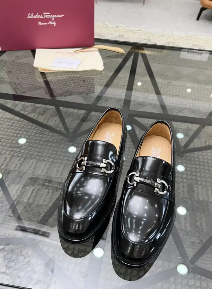 hype Ferragamo Leather Shoes