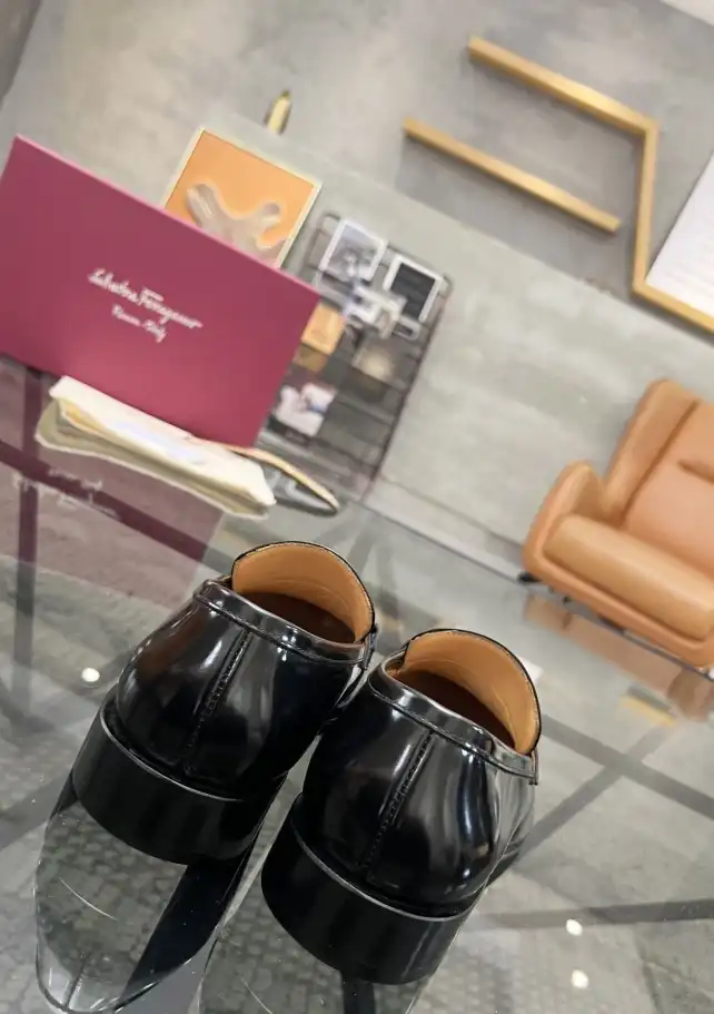 hype Ferragamo Leather Shoes