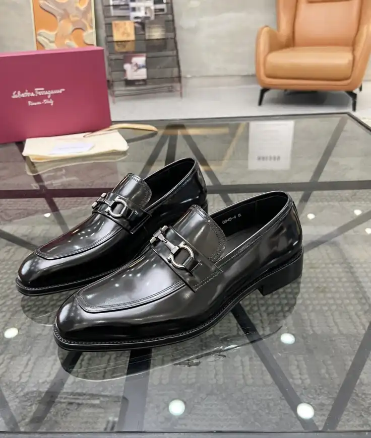 hype Ferragamo Leather Shoes