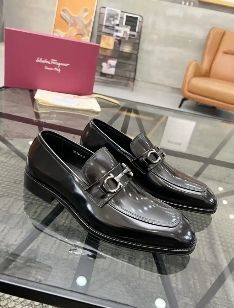 hype Ferragamo Leather Shoes