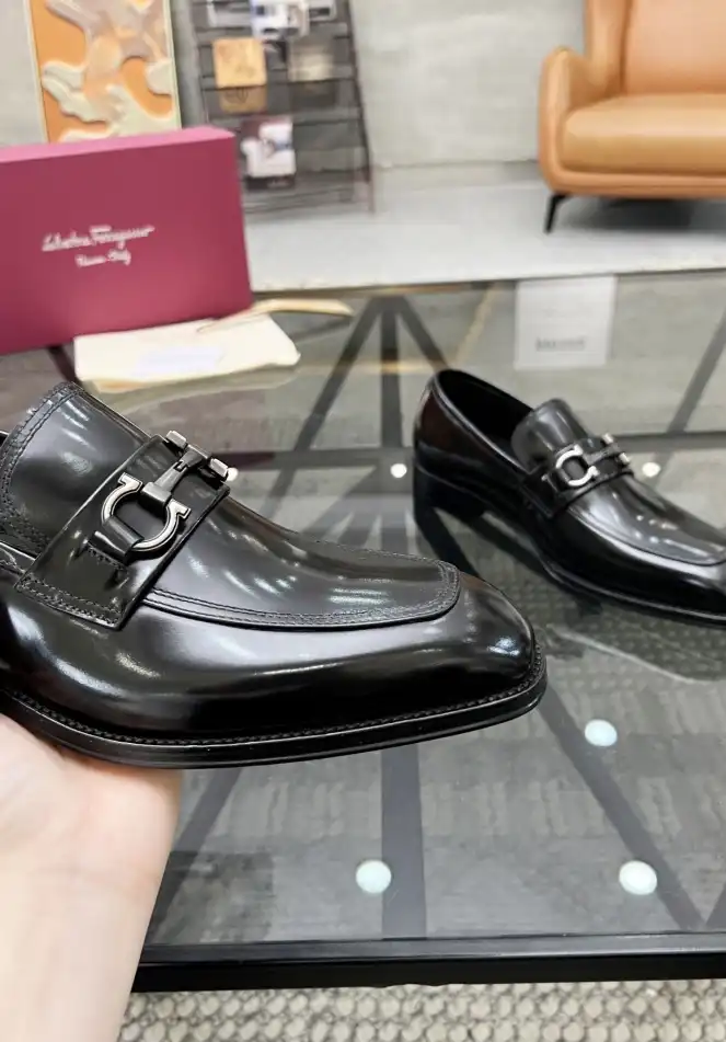 hype Ferragamo Leather Shoes