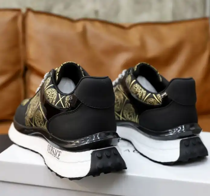 hype Givenchy Sneakers