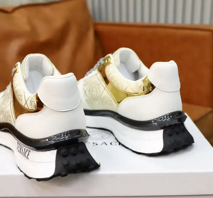 hype Givenchy Sneakers