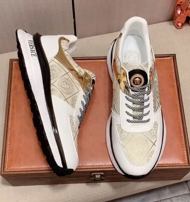 hype Givenchy Sneakers