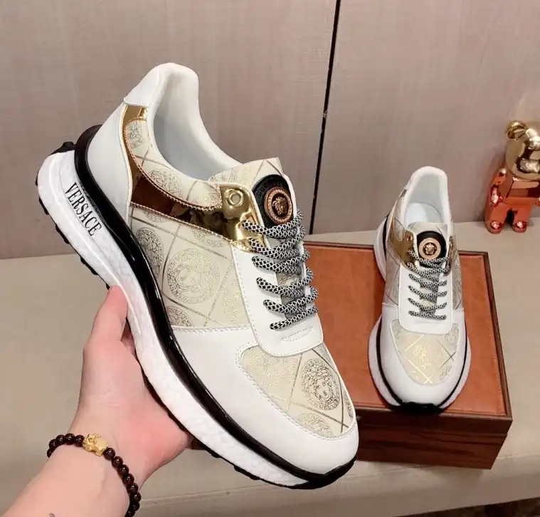 hype Givenchy Sneakers