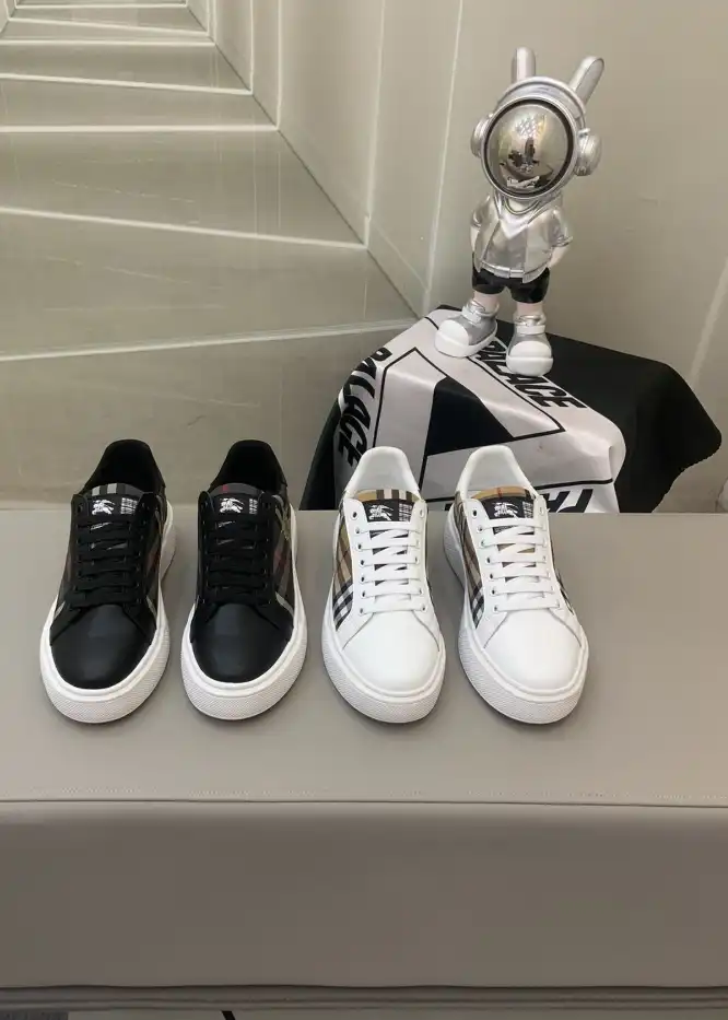 hype Burberry Sneakers