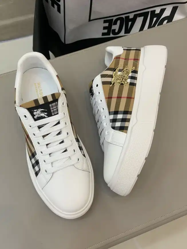 hype Burberry Sneakers