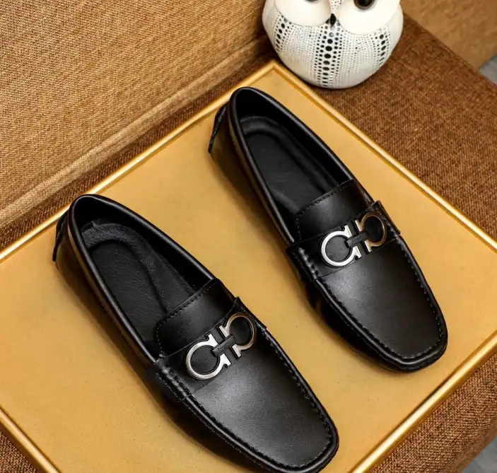 hype Ferragamo Leather Shoes