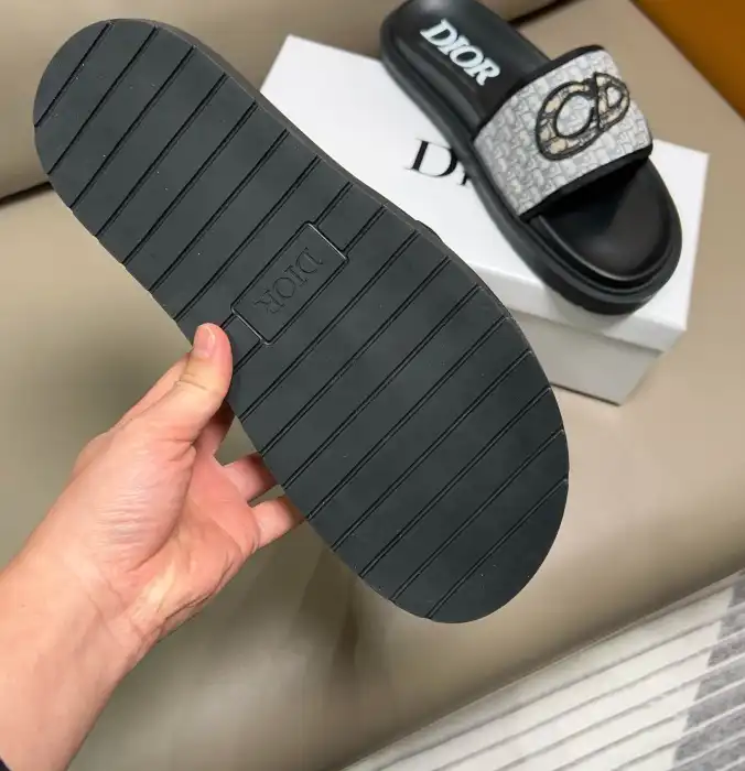 hype Christian Dior Slippers