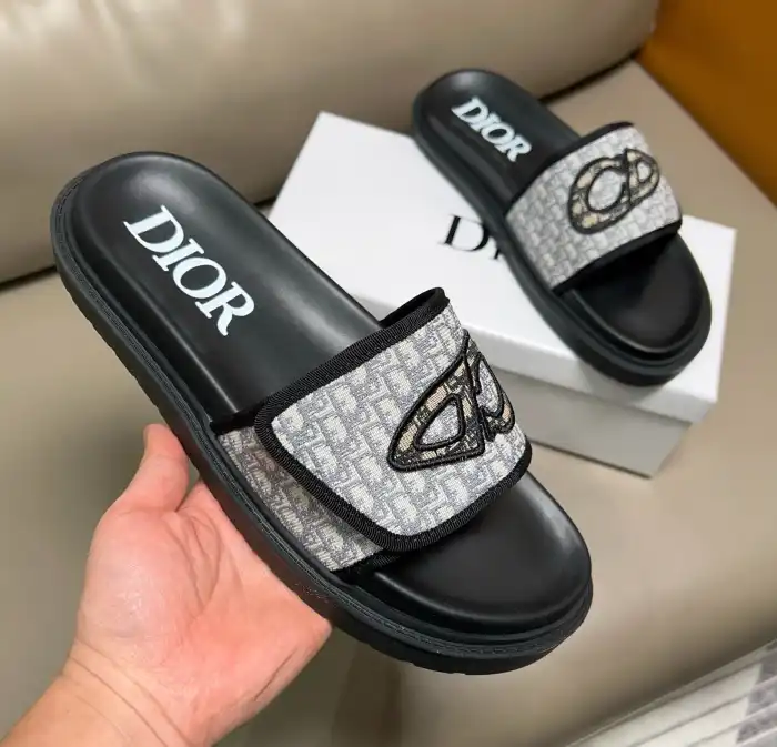 hype Christian Dior Slippers