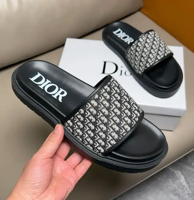 hype Christian Dior Slippers