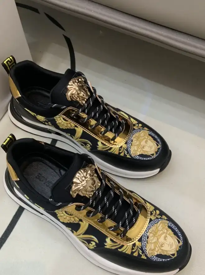 hype Givenchy Sneakers