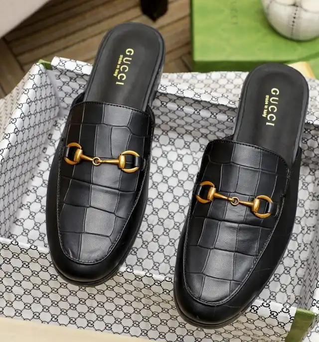 hype Gucci Slippers