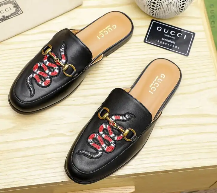 hype Gucci Slippers