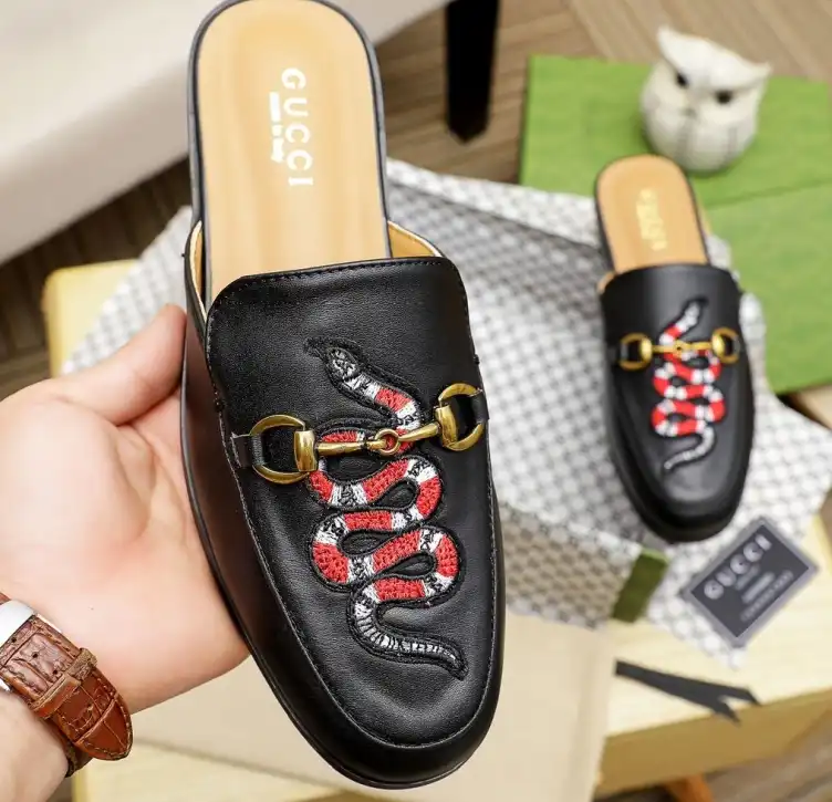 hype Gucci Slippers