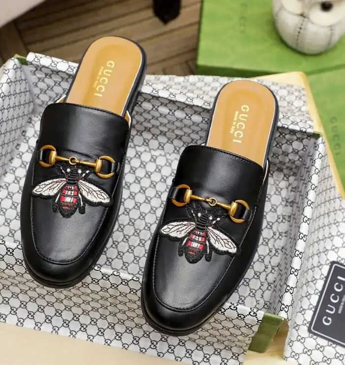 hype Gucci Slippers