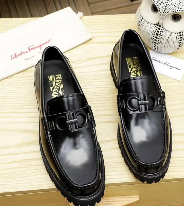 hype Ferragamo Leather Shoes