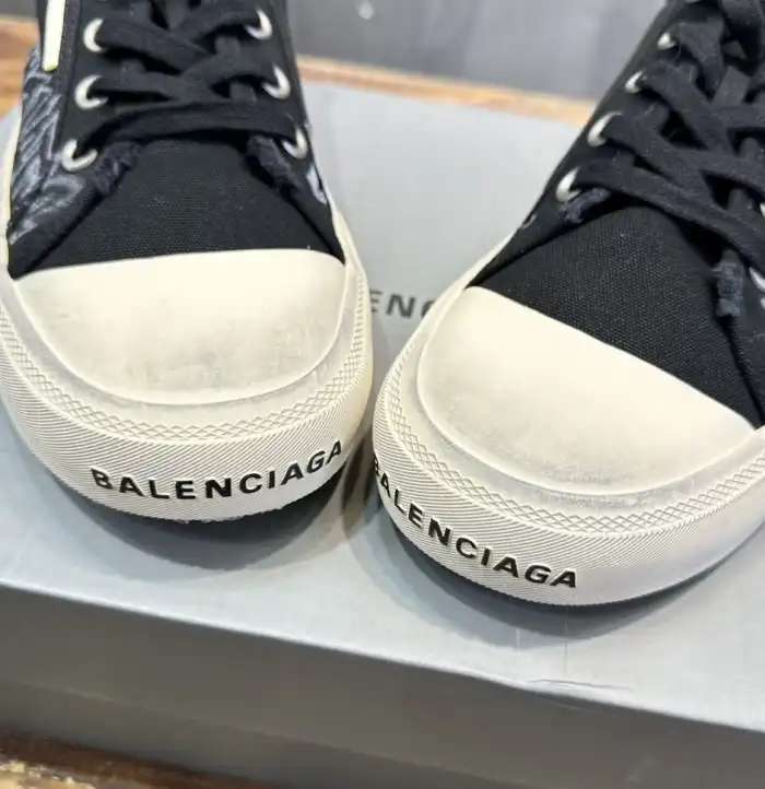 hype Balenciaga Sneakers