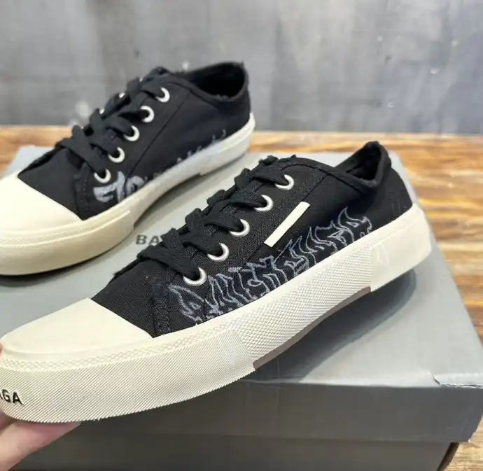 hype Balenciaga Sneakers