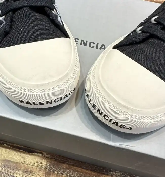 hype Balenciaga Sneakers