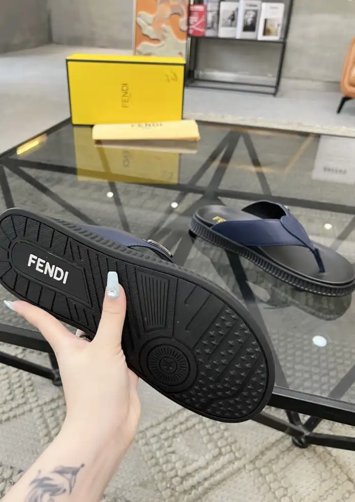 hype Fendi Slippers