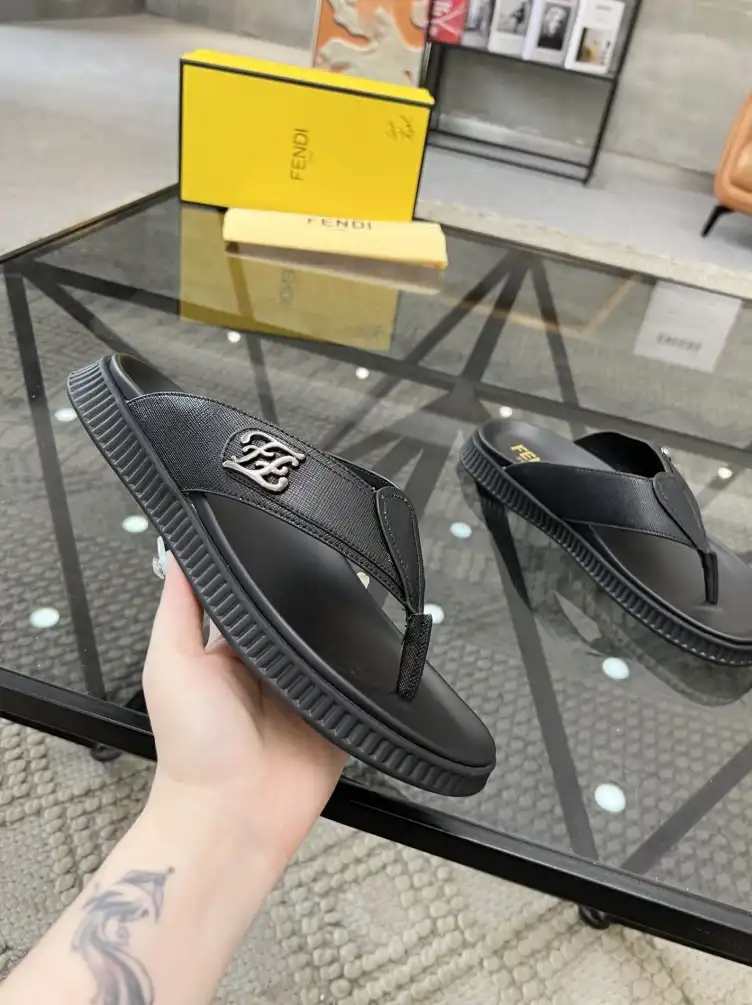 hype Fendi Slippers