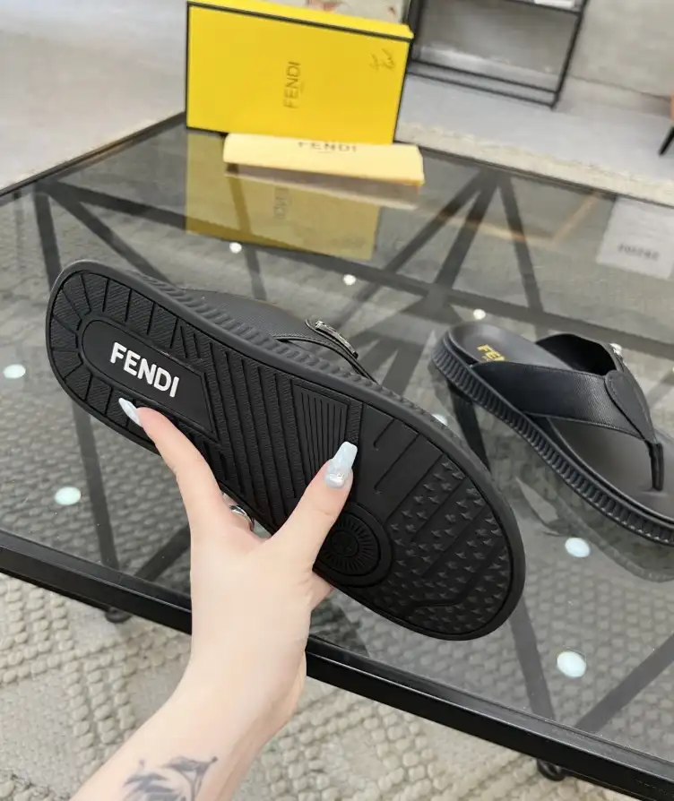 hype Fendi Slippers