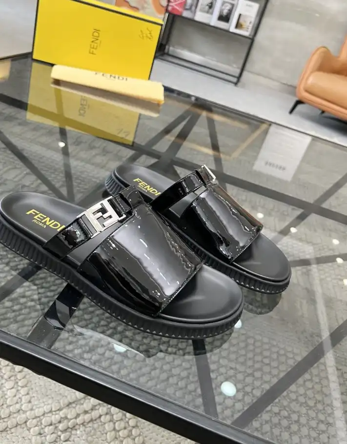 hype Fendi Slippers