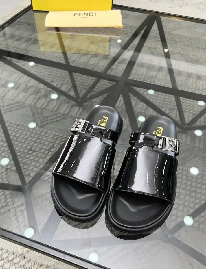 hype Fendi Slippers