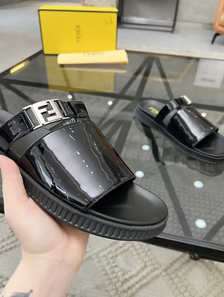 hype Fendi Slippers