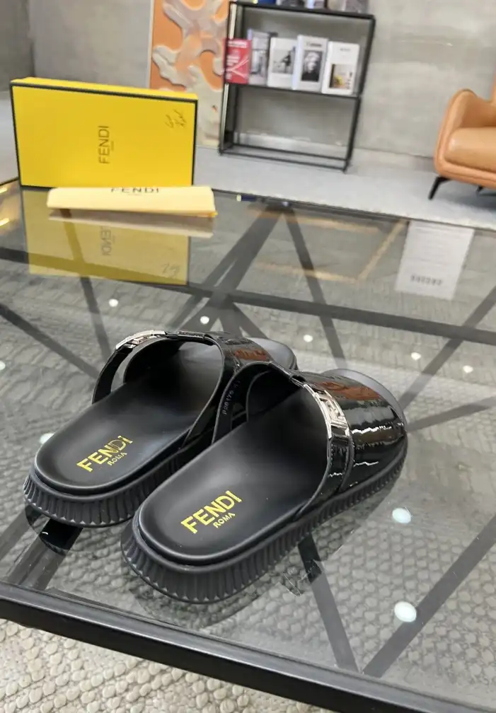 hype Fendi Slippers