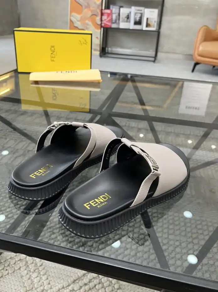 hype Fendi Slippers