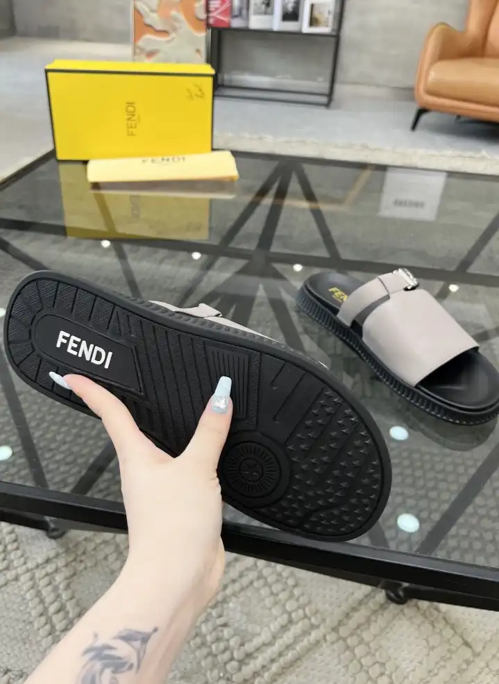 hype Fendi Slippers