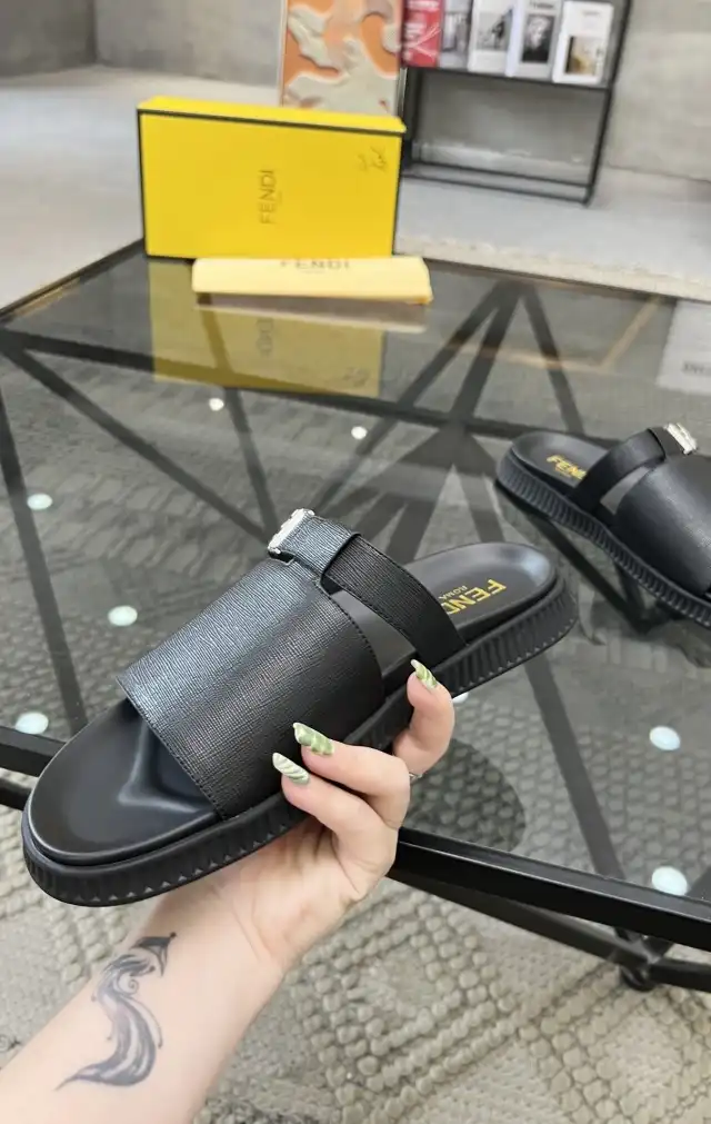 hype Fendi Slippers