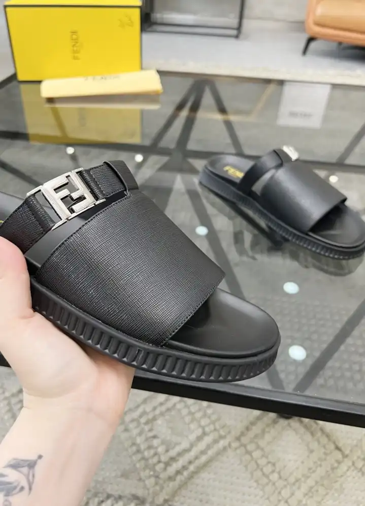 hype Fendi Slippers