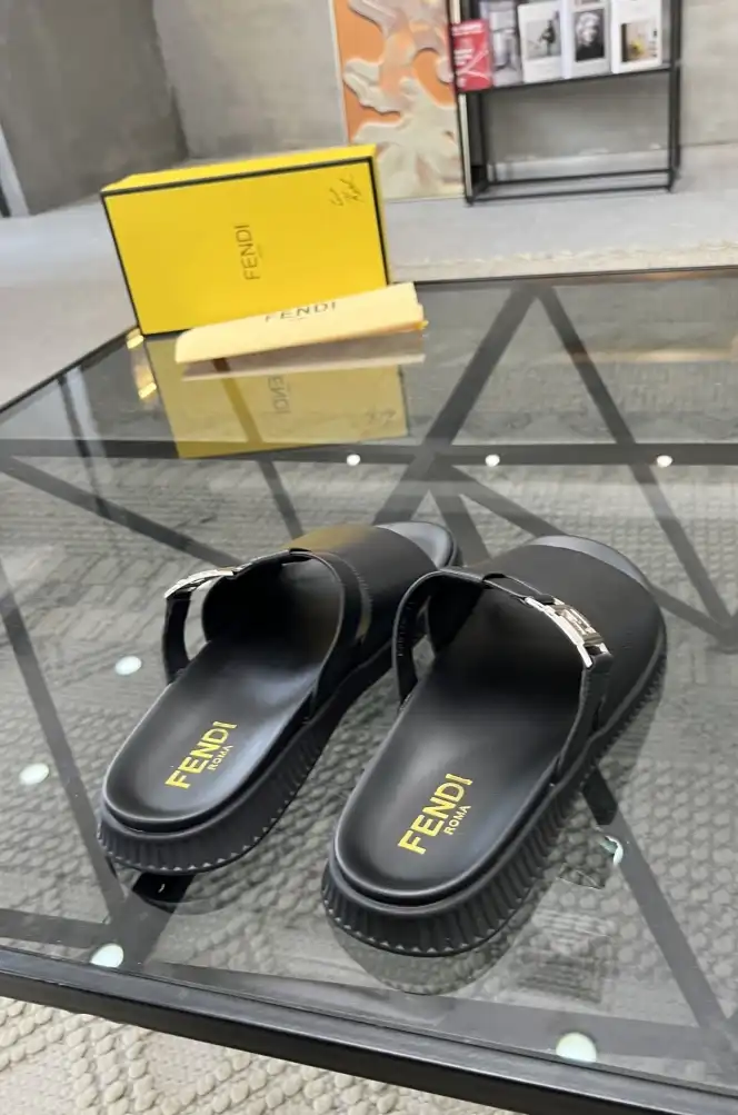 hype Fendi Slippers