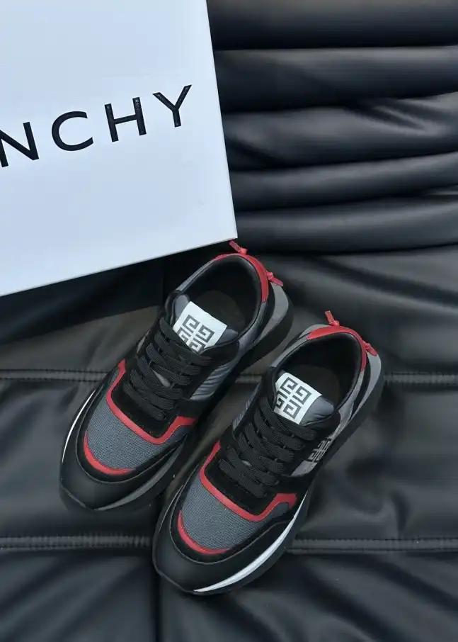 hype Givenchy Sneakers