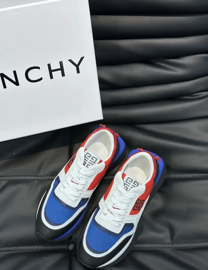 hype Givenchy Sneakers